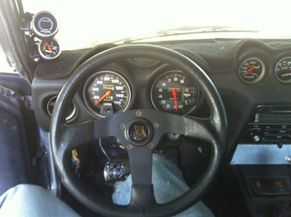 Illustration for article titled For $5,000, This Turbo 240Z Does a Striptease